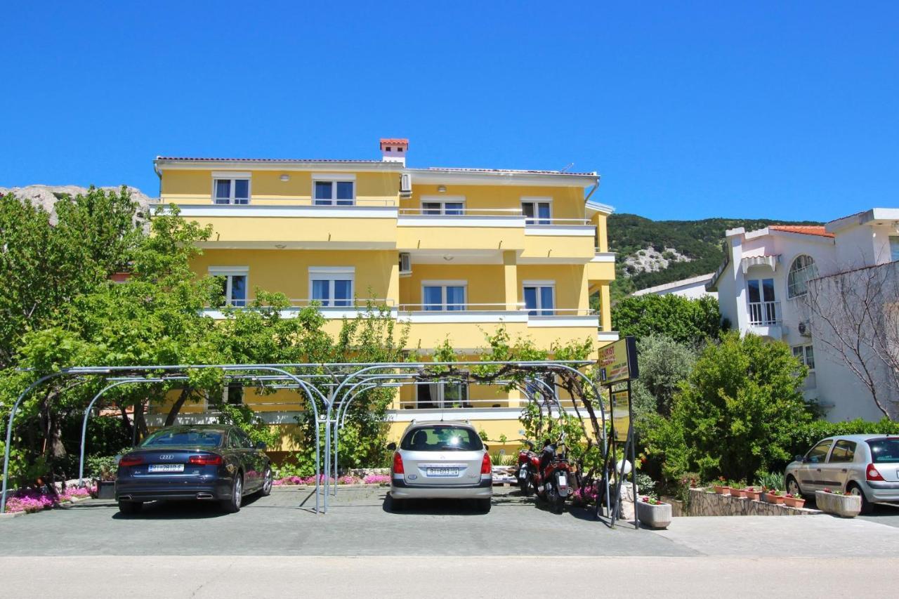 Apartments With A Parking Space Baska, Krk - 18716 Exteriör bild