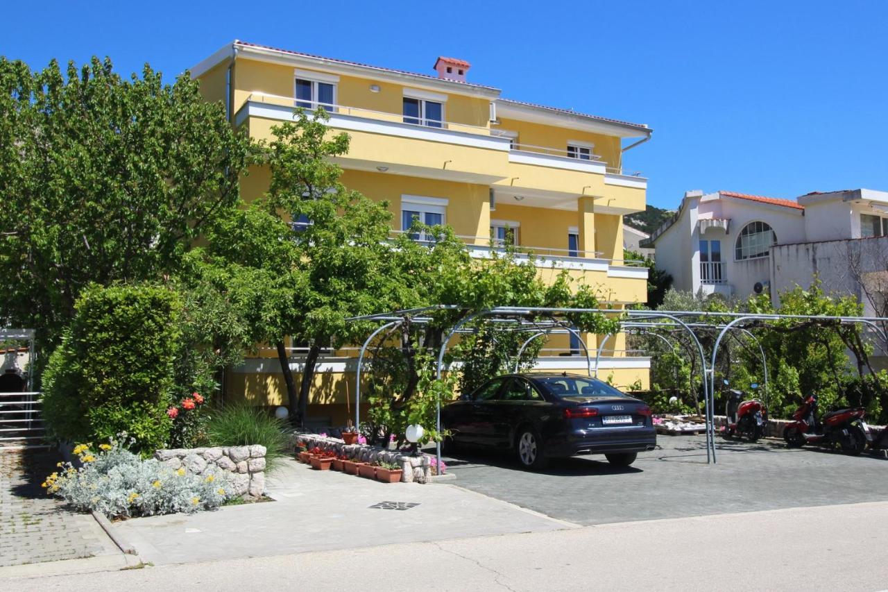 Apartments With A Parking Space Baska, Krk - 18716 Exteriör bild